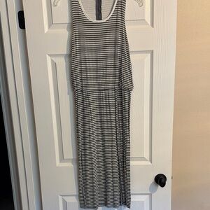 Comfy grey and white dress